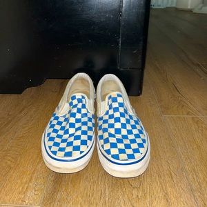 used blue checkered low top vans.